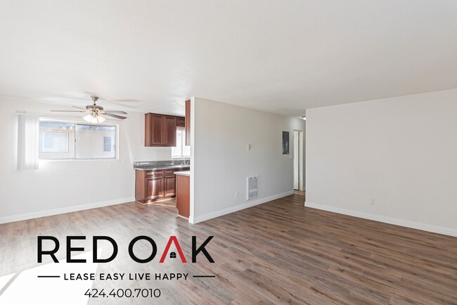 property at 1806 Plaza del Amo