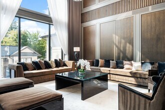 168 Oliver Pl in Oakville, ON - Building Photo - Building Photo