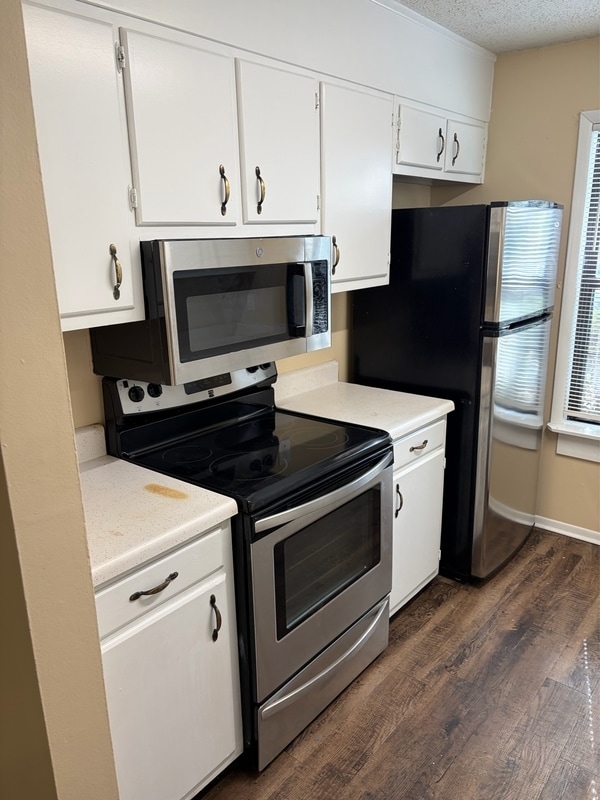 property at 2346 Horne Ave