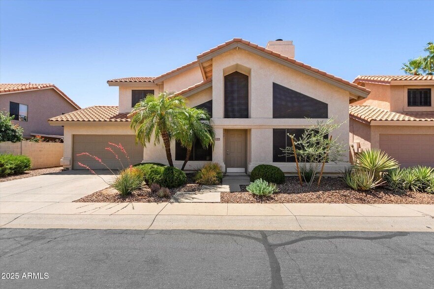 18416 N 46th Pl in Phoenix, AZ - Foto de edificio