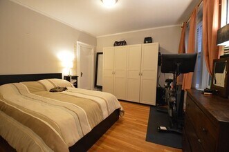 1992 Commonwealth Ave in Boston, MA - Building Photo - Building Photo