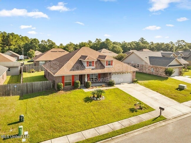 18020 Canal Landing Dr in Gulfport, MS - Building Photo - Building Photo