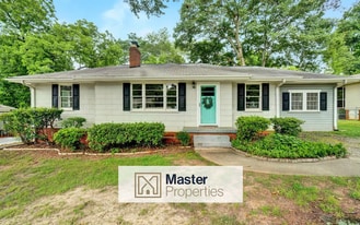 34 Mayfair Ln in Greenville, SC - Building Photo