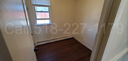 11 Elm St in Troy, NY - Building Photo - Building Photo