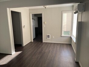 1040 Spruce St NE in Salem, OR - Building Photo - Building Photo