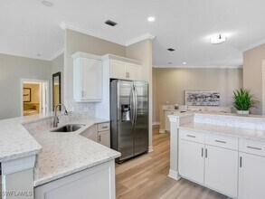1051 Egrets Walk Cir in Naples, FL - Building Photo - Building Photo