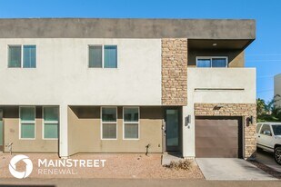2000 N 36th St in Phoenix, AZ - Building Photo