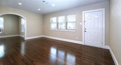 5520 Lawson St in Houston, TX - Building Photo - Building Photo