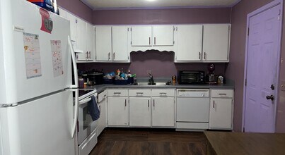 603 Maxwell St in Hinesville, GA - Building Photo - Building Photo