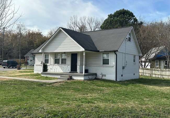 property at 200 glenrose ct