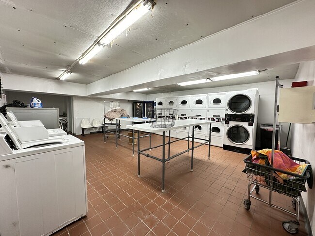 4180 N Marine Dr in Chicago, IL - Building Photo - Building Photo
