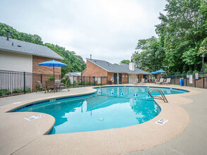 Green Meadows in Raleigh, NC - Foto de edificio - Building Photo