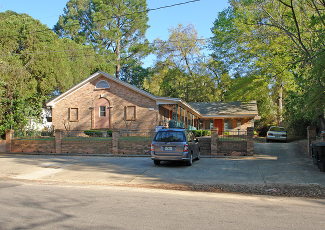 1318 Charlotte St in Tallahassee, FL - Building Photo - Building Photo