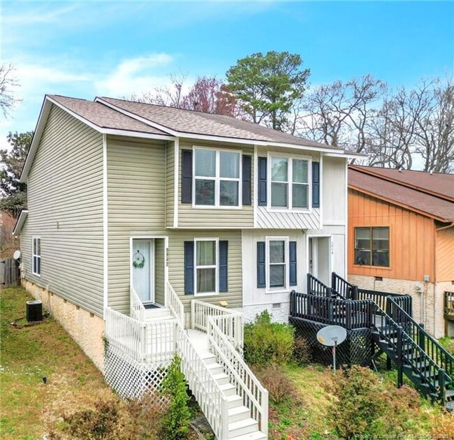 5942 Laguna Dr in Fayetteville, NC - Building Photo - Building Photo