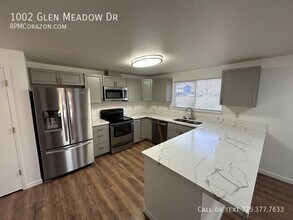 1002 Glen Meadow Dr in Sparks, NV - Building Photo - Building Photo