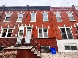 2124 S Mole St in Philadelphia, PA - Building Photo