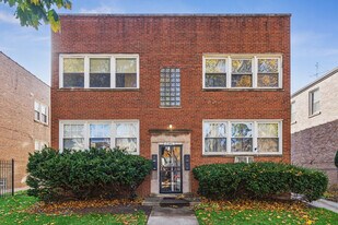 2645 W Gregory St in Chicago, IL - Building Photo