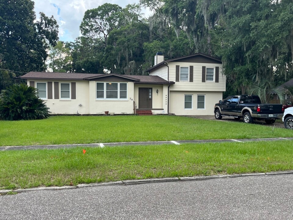 74 E 59th St in Jacksonville, FL - Building Photo