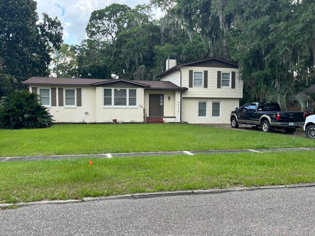 property at 74 E 59th St