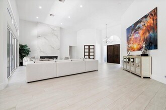 2313 Golf Brook Dr in Wellington, FL - Building Photo - Building Photo