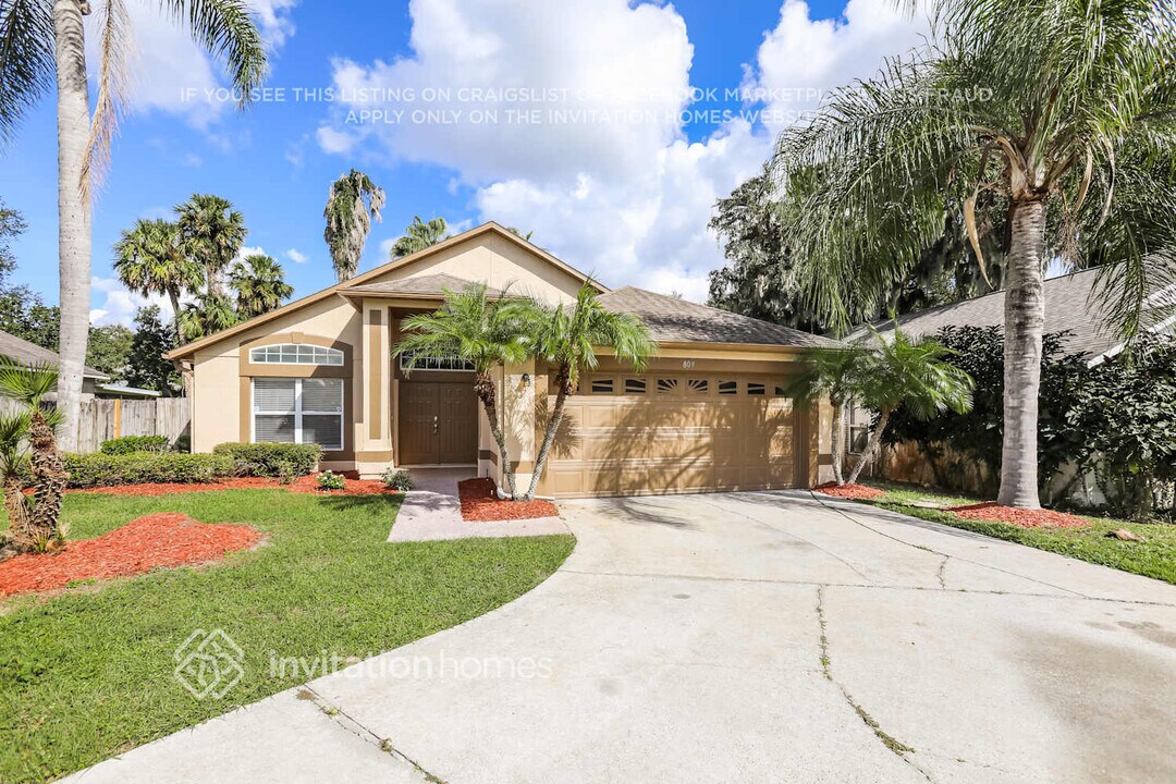 809 Delfino Pl in Lake Mary, FL - Building Photo