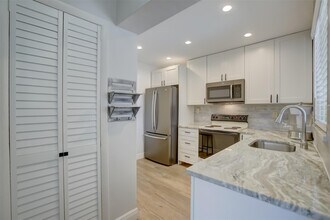 1450 N Riverside Dr, Unit 101 in Pompano Beach, FL - Foto de edificio - Building Photo