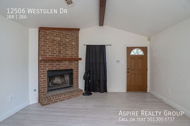 12506 Westglen Dr in Little Rock, AR - Foto de edificio - Building Photo