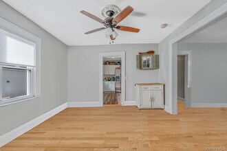 504 Fire Island Ave in Babylon, NY - Building Photo - Building Photo