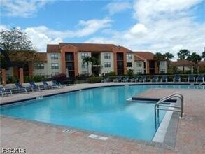 13621 Eagle Ridge Dr in Ft. Myers, FL - Building Photo - Building Photo