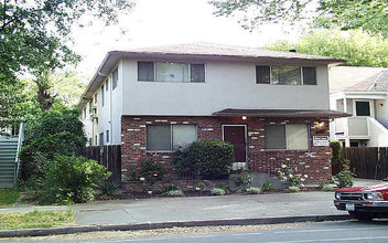 2321 G St in Sacramento, CA - Building Photo - Building Photo