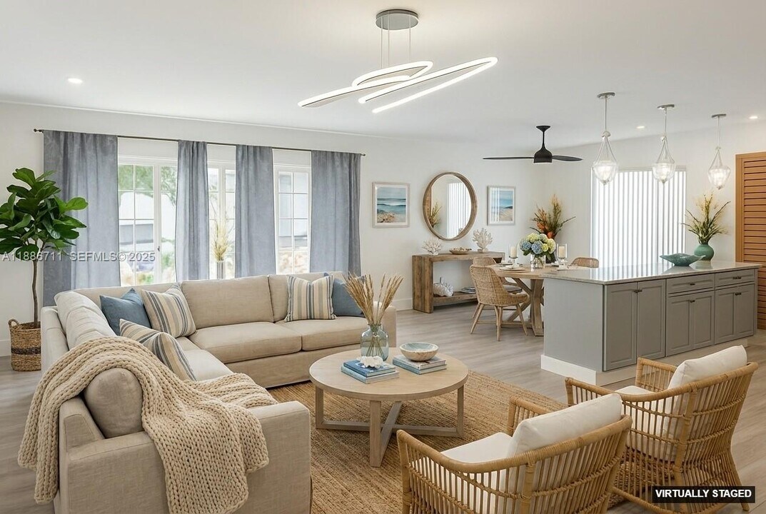 5209 NW 18th St in Lauderhill, FL - Building Photo