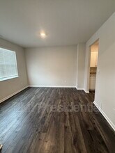 11075 Chappell Crk Cir in Hopewell, VA - Building Photo - Building Photo