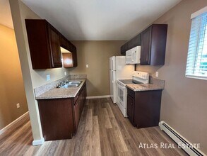 12111 W Nevada Dr in Lakewood, CO - Building Photo - Building Photo