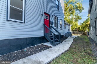 127 S Church St in Moorestown, NJ - Building Photo - Building Photo