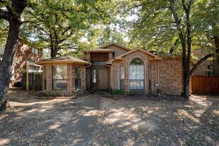 11818 Eloise Dr in Balch Springs, TX - Building Photo