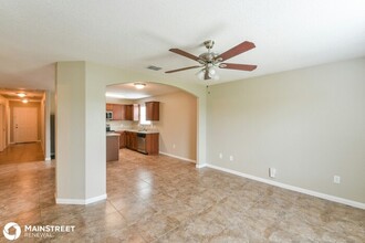 5611 Forest Canyon in San Antonio, TX - Building Photo - Building Photo