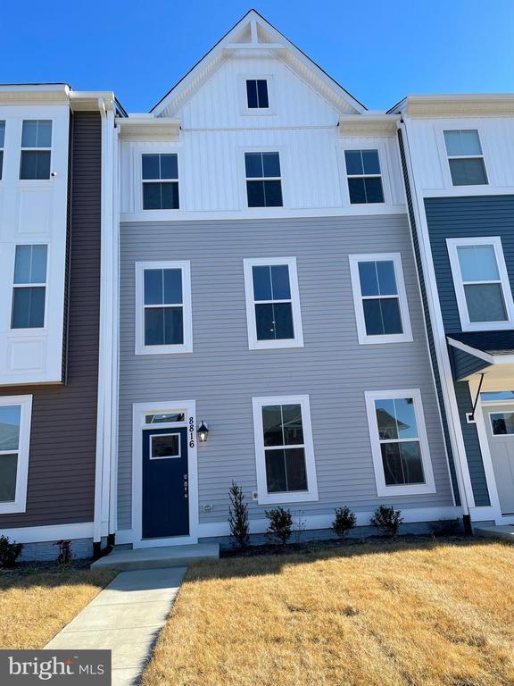 property at 8816 Selby Ct