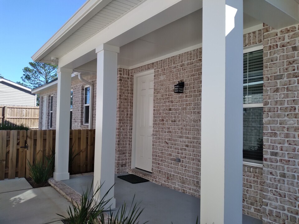 311 Bailey Dr in Niceville, FL - Building Photo