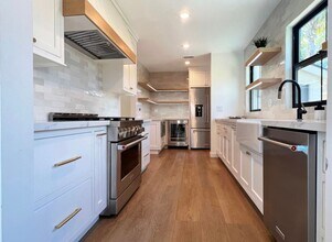 6807 E Belice St in Long Beach, CA - Building Photo - Building Photo