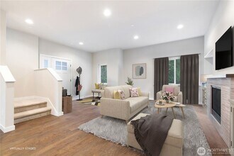 1028 Sunrise Pl SW in Issaquah, WA - Building Photo - Building Photo