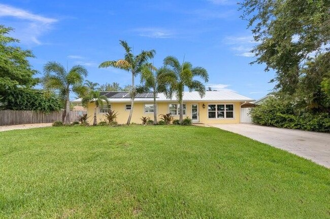 1749 SW Coxswain Pl, Unit Unit 106 in Palm City, FL - Building Photo - Building Photo