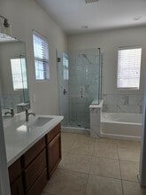 5346 W Chisum Trl, Unit Chisum in Phoenix, AZ - Foto de edificio - Building Photo