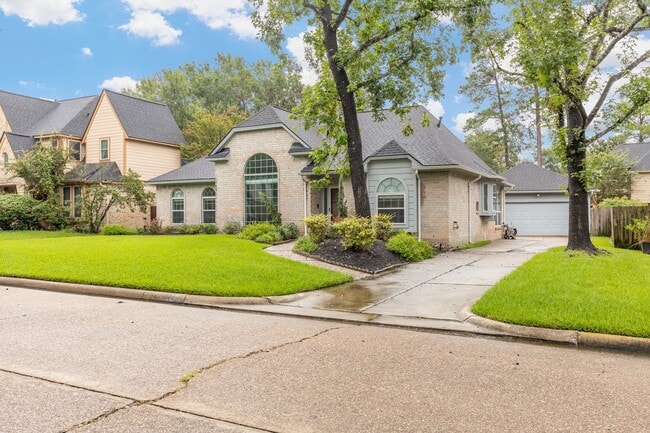 5622 Woodland Creek Dr in Houston, TX - Building Photo - Building Photo