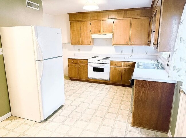 property at 855 Vista View Ln