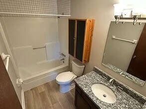 8753 Middlebranch Ave NE in Canton, OH - Building Photo - Building Photo