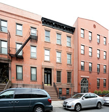 548 Henry St in Brooklyn, NY - Building Photo - Building Photo