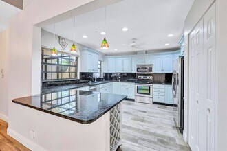 2075 NW 15th Pl in Delray Beach, FL - Building Photo - Building Photo