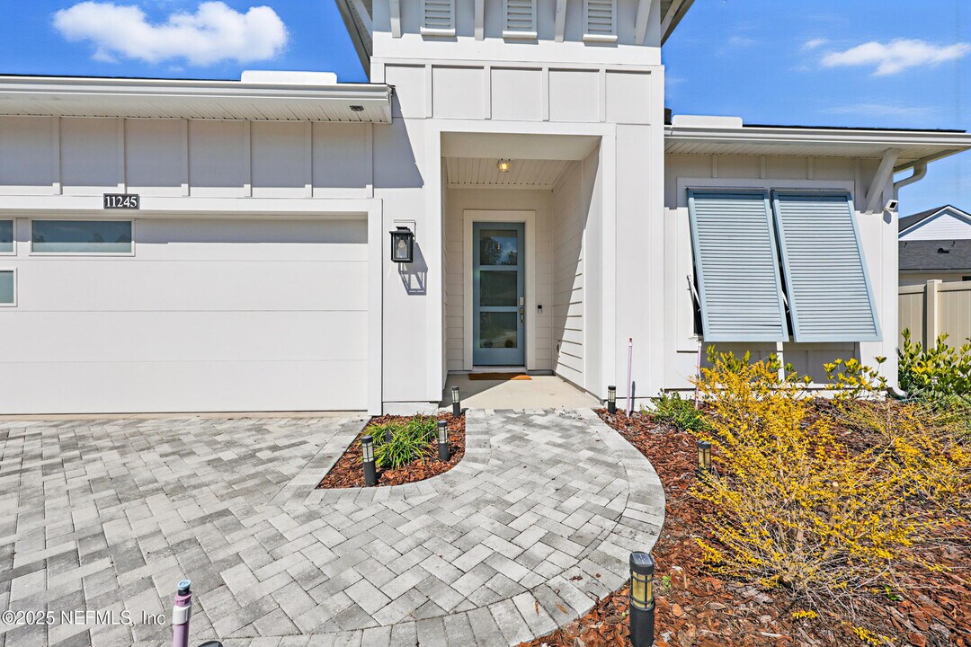 11245 Strategy Ct in Jacksonville, FL - Building Photo