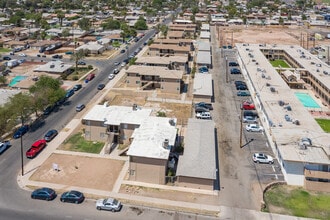 Desert Garden in El Centro, CA - Building Photo - Building Photo