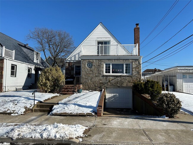 property at 416 Grand Blvd